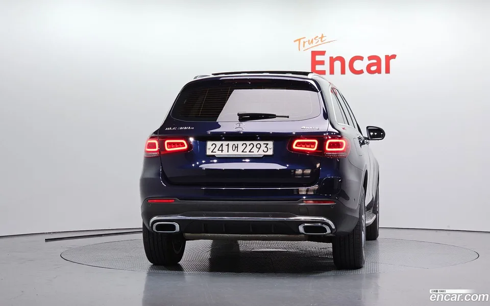 Mercedes-Benz GLC-Class GLC300e 4MATIC 2022 — thumbnail 4