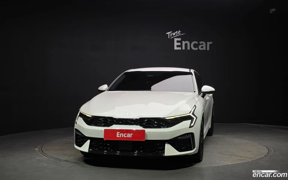 Kia K5 2.0 LPi() 2024 — thumbnail 3
