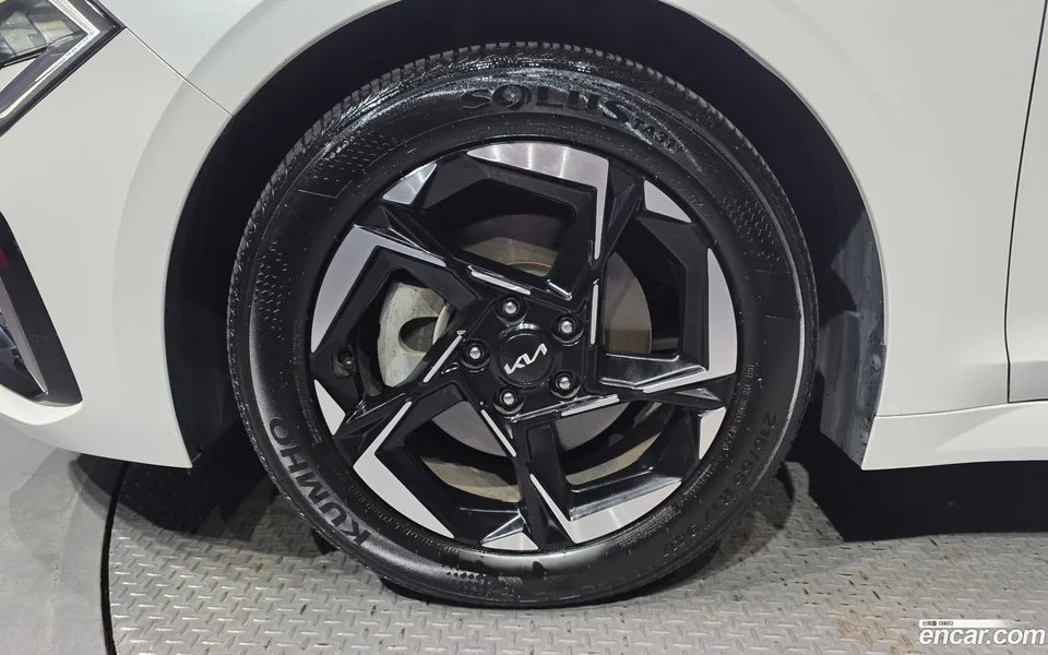 Kia K5 2.0 LPi() 2024 — thumbnail 5