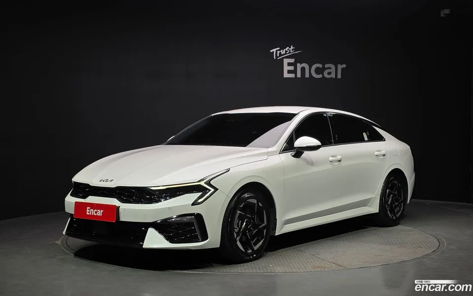 Kia K5 2.0 LPi() 2024 — photo 1, buy with delivery to Moscow
