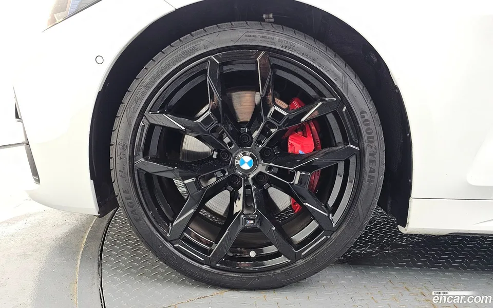 BMW 4 Series 420i M 2025 — thumbnail 5
