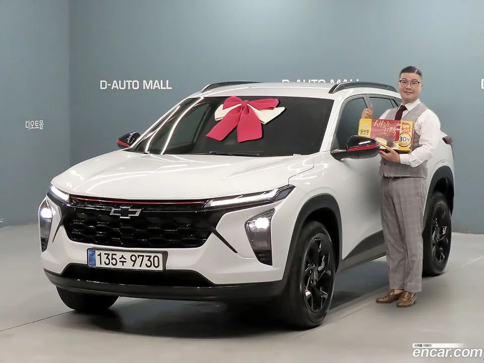 Chevrolet Trax Crossover 1.2 2025 — photo 1, buy with delivery to Moscow