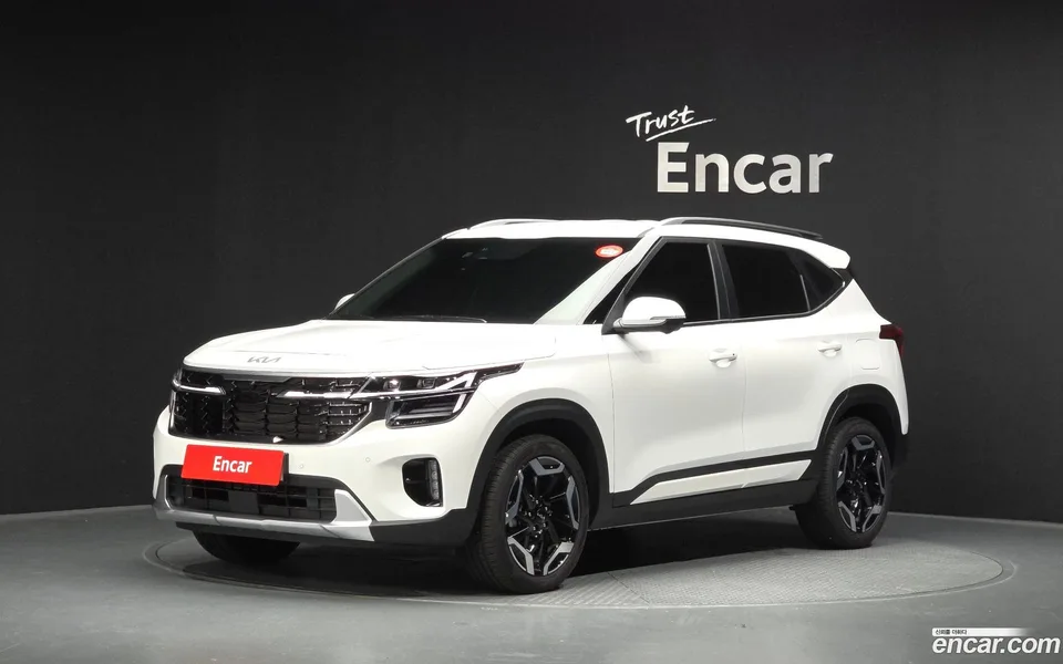 Kia Seltos 2.0 2WD 2025 — photo 1, buy with delivery to Moscow