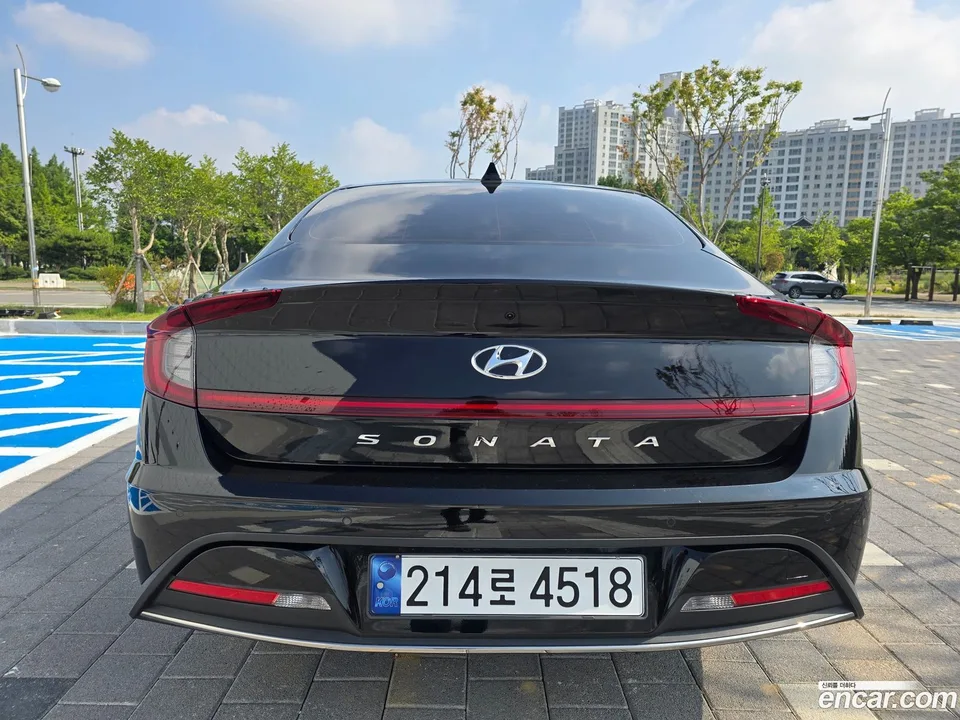 Hyundai Sonata Hybrid 2022 — thumbnail 2