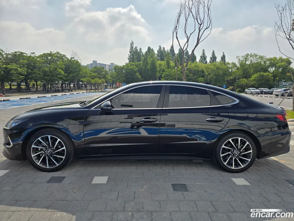 Hyundai Sonata Hybrid 2022 — thumbnail 3