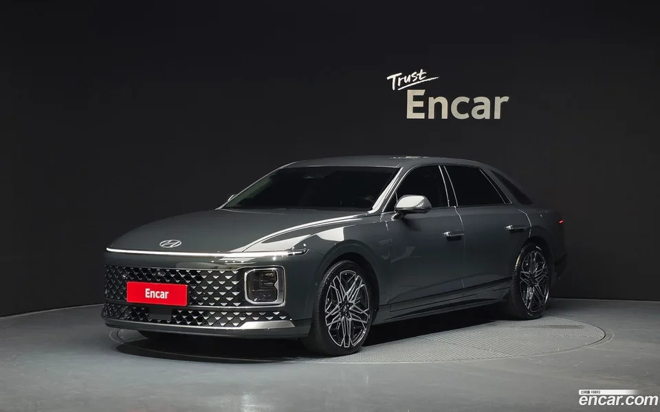 Hyundai Grandeur 2.5 2WD 2023 — photo 1, buy with delivery to Moscow