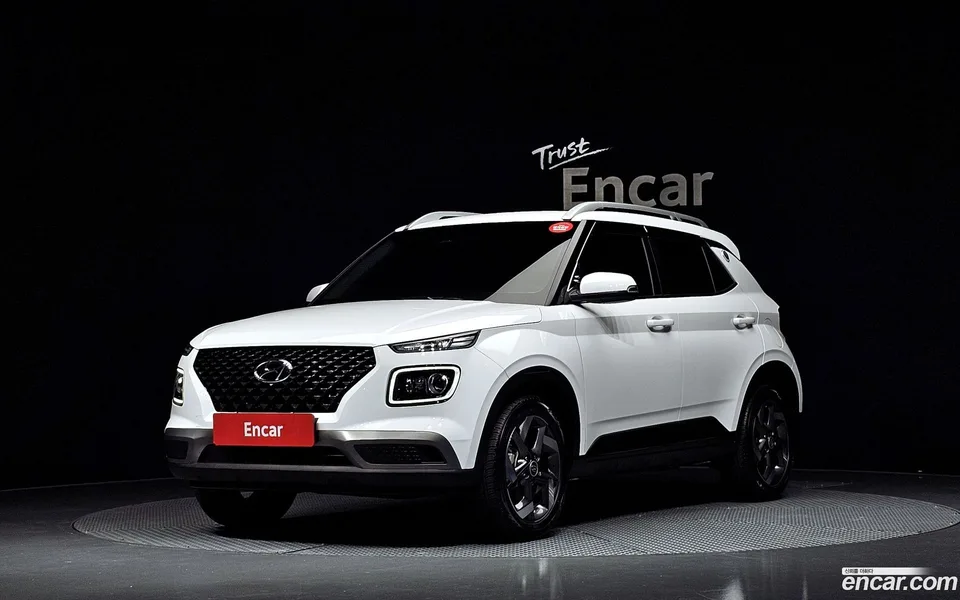 Hyundai Venue 1.6 2025 — photo 1, buy with delivery to Moscow