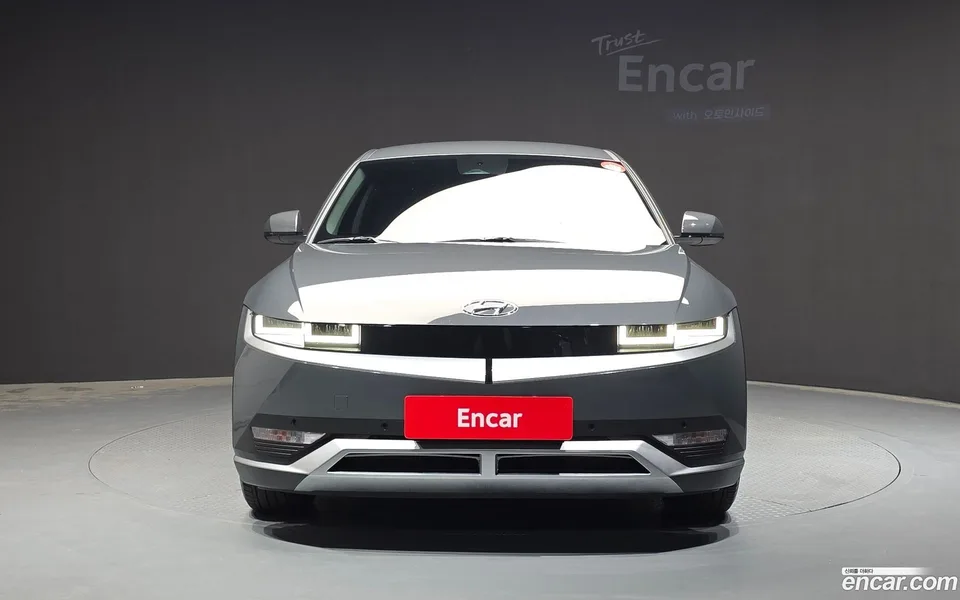 Hyundai Ioniq 5 2023 — thumbnail 3