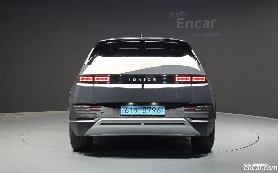 Hyundai Ioniq 5 2023 — thumbnail 4