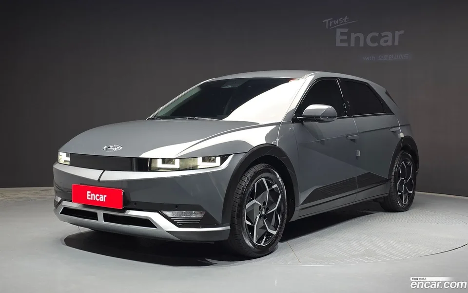 Hyundai Ioniq 5 2023 — photo 1, buy with delivery to Moscow