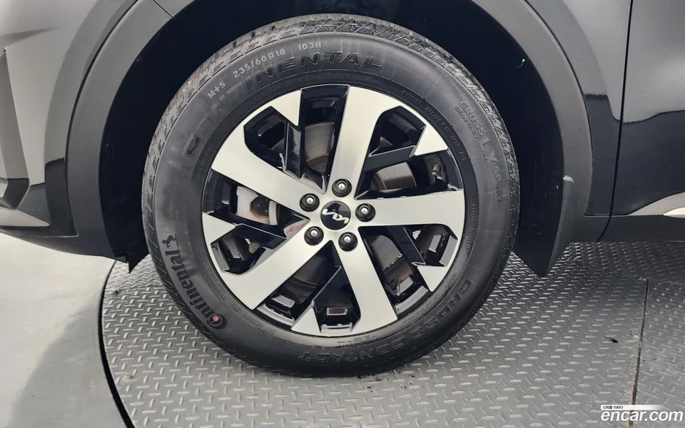 Kia Sorento 2.5T 4WD 2023 — thumbnail 2