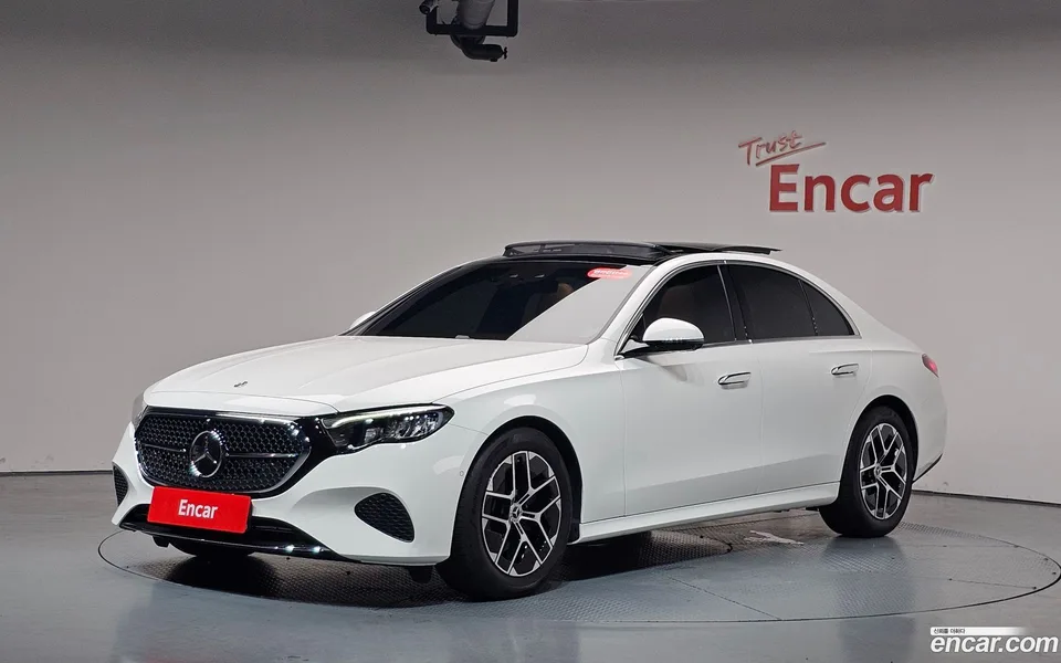 Mercedes-Benz E-Class E200 2025 — photo 1, buy with delivery to Moscow