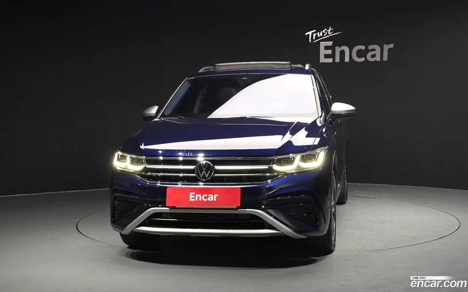 Volkswagen Tiguan Allspace 2.0 TSI 2022 — thumbnail 3