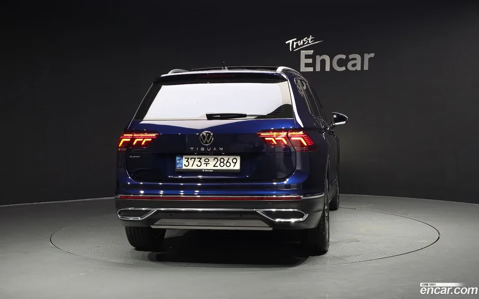 Volkswagen Tiguan Allspace 2.0 TSI 2022 — thumbnail 4