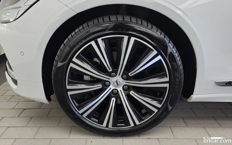 Volvo S90 B5 2023 — thumbnail 5