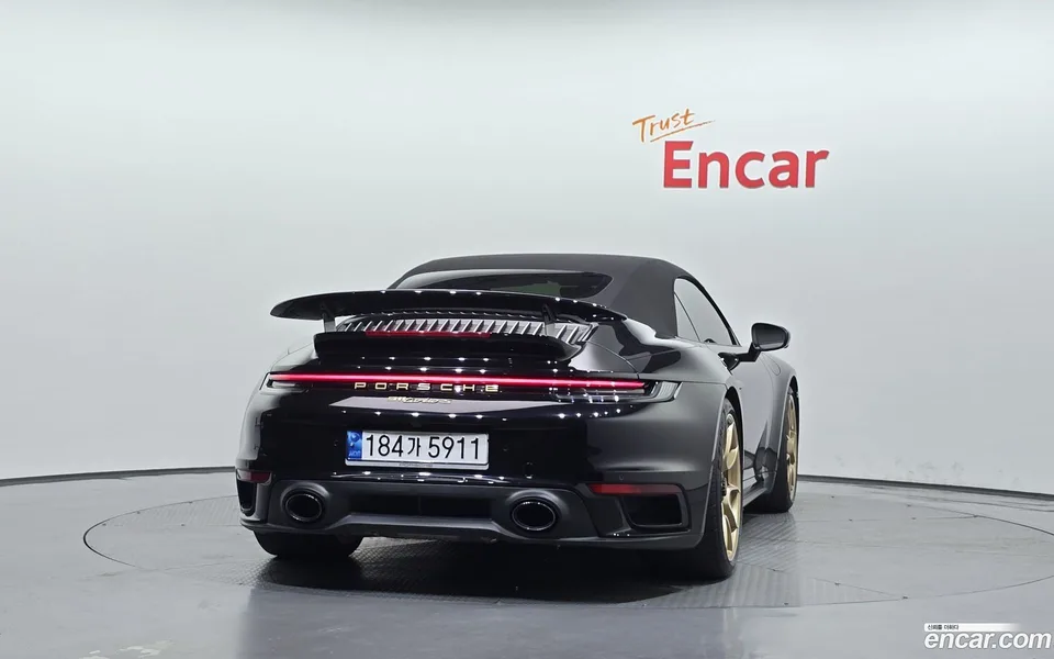 Porsche 911 (992) S 2022 — миниатюра 4