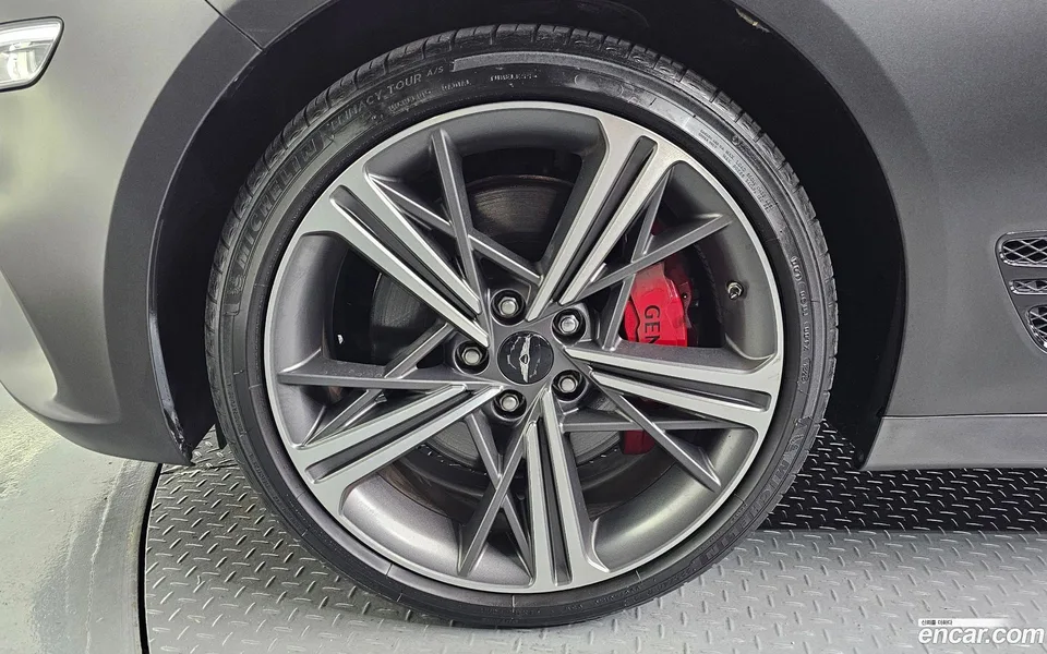 Genesis G70 2.5T 2WD 2023 — thumbnail 5