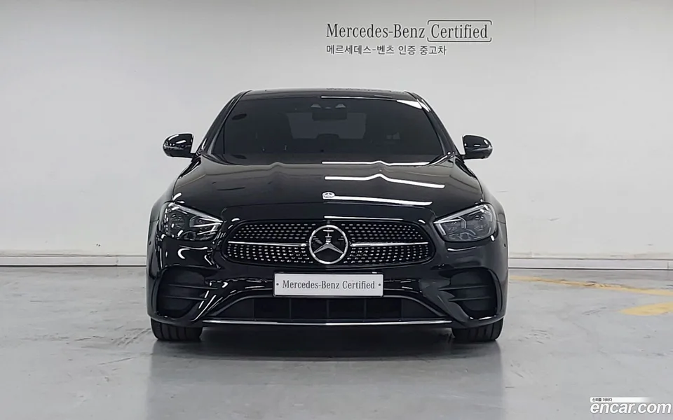 Mercedes-Benz E-Class E250 AMG Line 2023 — thumbnail 3