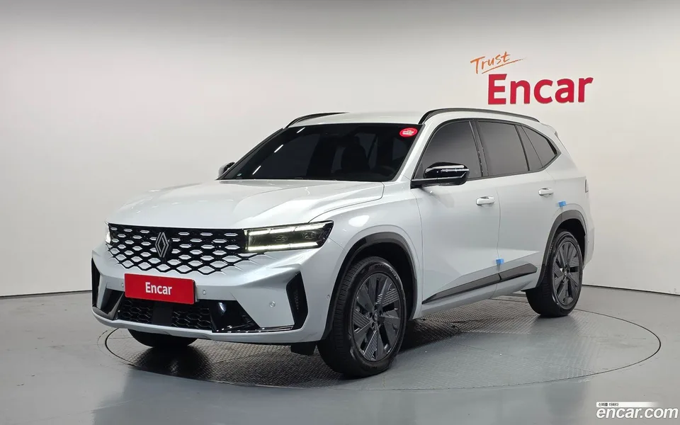 Renault Samsung Grand Koleos 1.5 E-TECH 2WD 2025 — photo 1, buy with delivery to Moscow