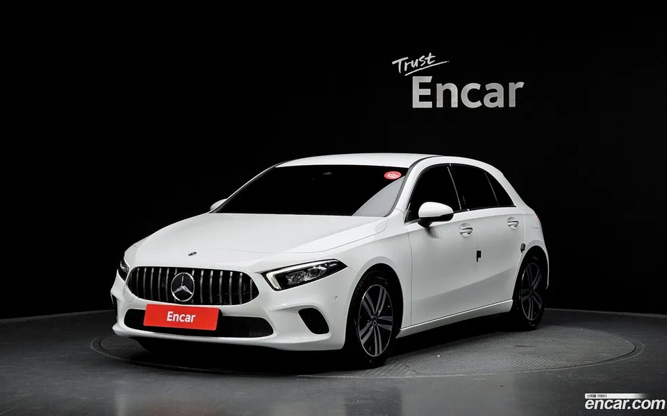 Mercedes-Benz A-Class A220 2022 — photo 1, buy with delivery to Moscow