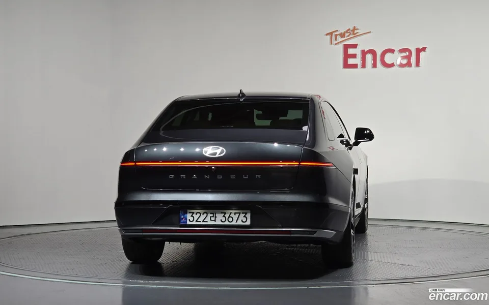 Hyundai Grandeur Hybrid 2023 — thumbnail 4