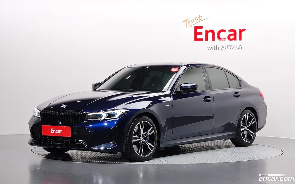 BMW 3 Series 320i M 2025 — photo 1, buy with delivery to Moscow