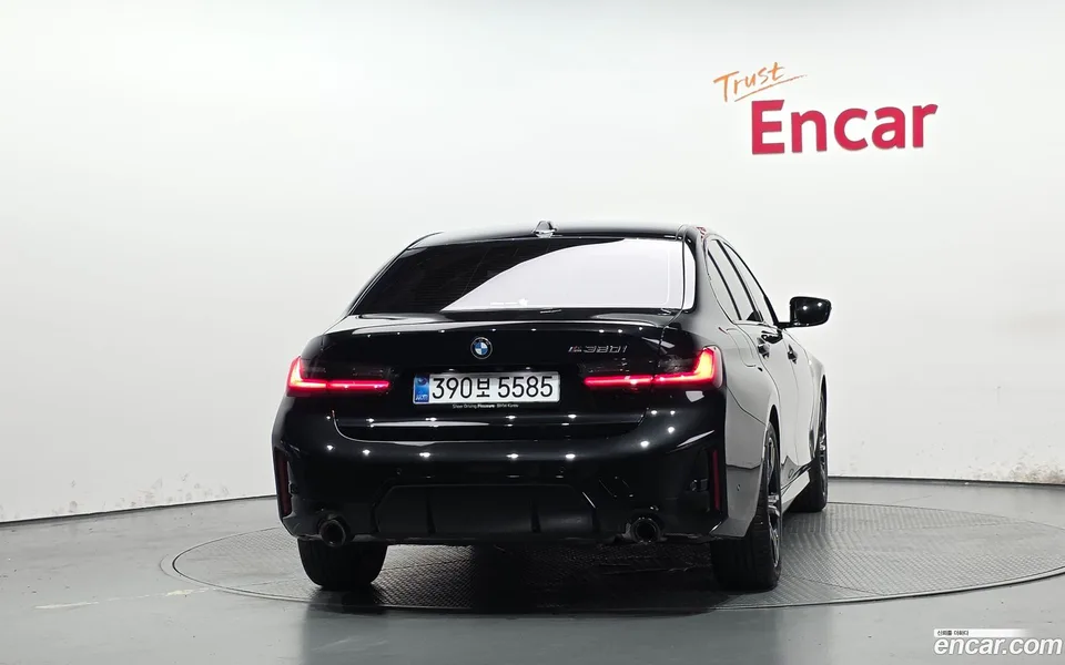 BMW 3 Series 320i M 2026 — миниатюра 4