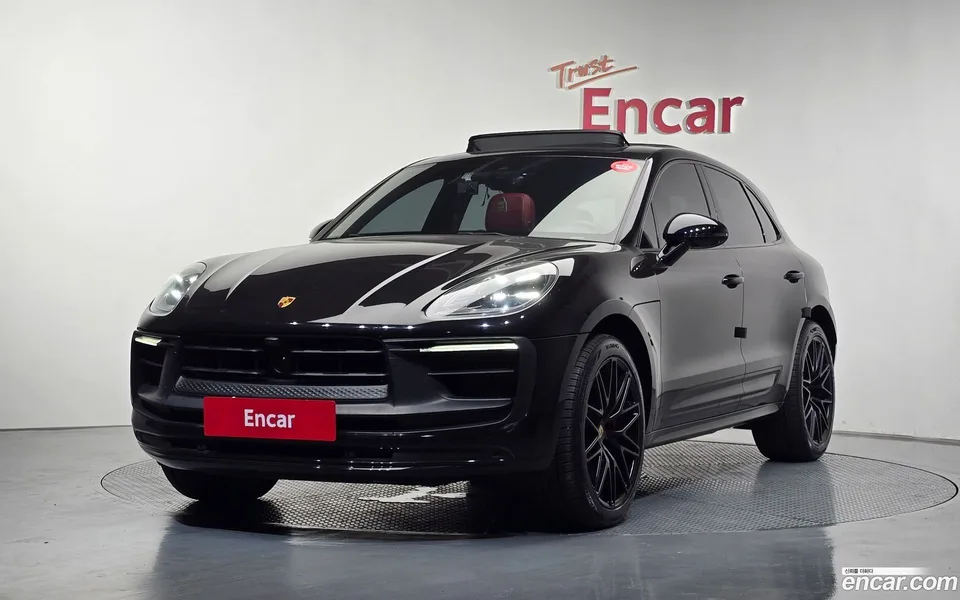 Porsche Macan 2.9 GTS 2023 — photo 1, buy with delivery to Moscow