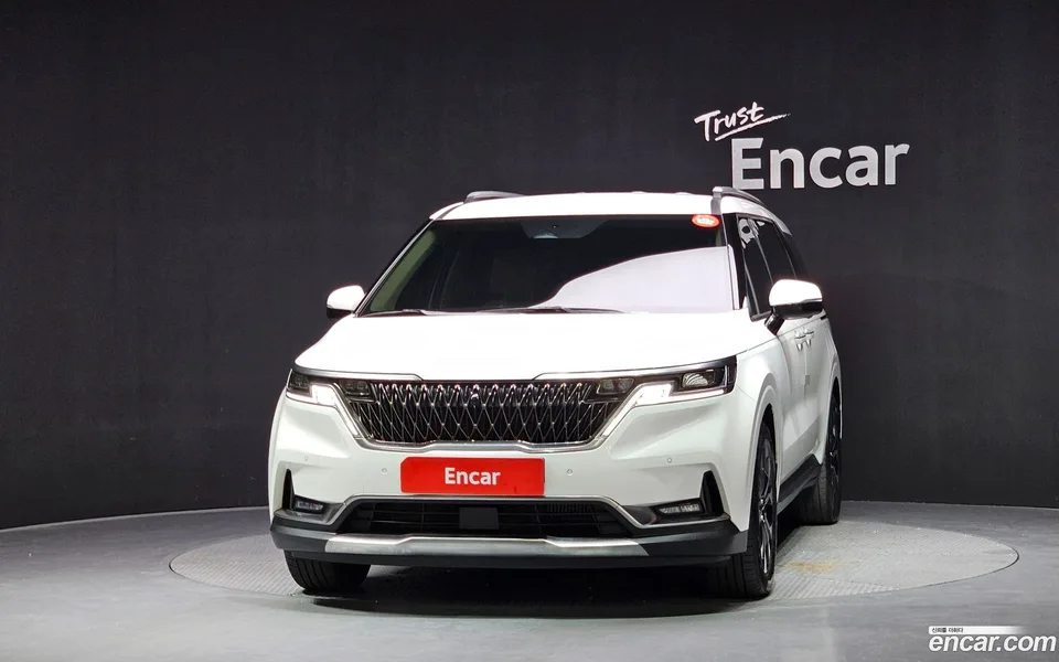 Kia Carnival 9 2022 — thumbnail 3