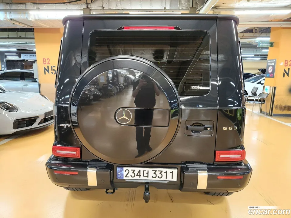 Mercedes-Benz G-Class (W463b) AMG G63 2023 — thumbnail 2