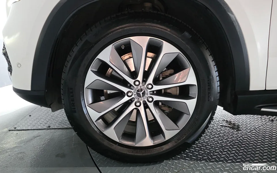 Mercedes-Benz GLE-Class GLE300d 4MATIC 2023 — thumbnail 2