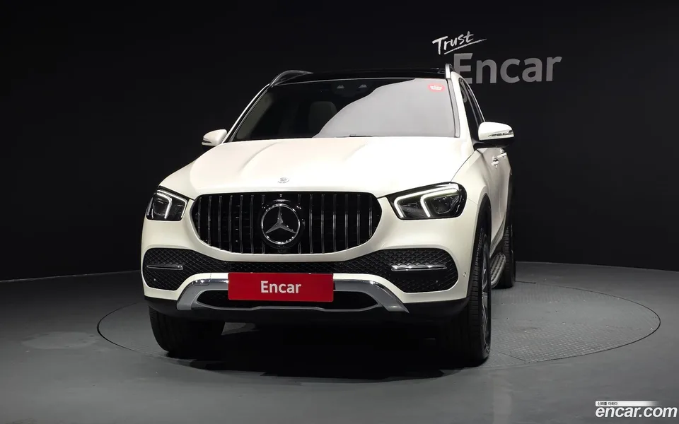 Mercedes-Benz GLE-Class GLE300d 4MATIC 2023 — thumbnail 3