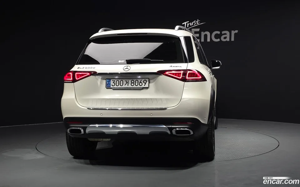 Mercedes-Benz GLE-Class GLE300d 4MATIC 2023 — thumbnail 4