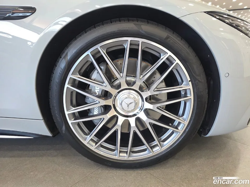 Mercedes-Benz SL-Class AMG SL43 2025 — thumbnail 5