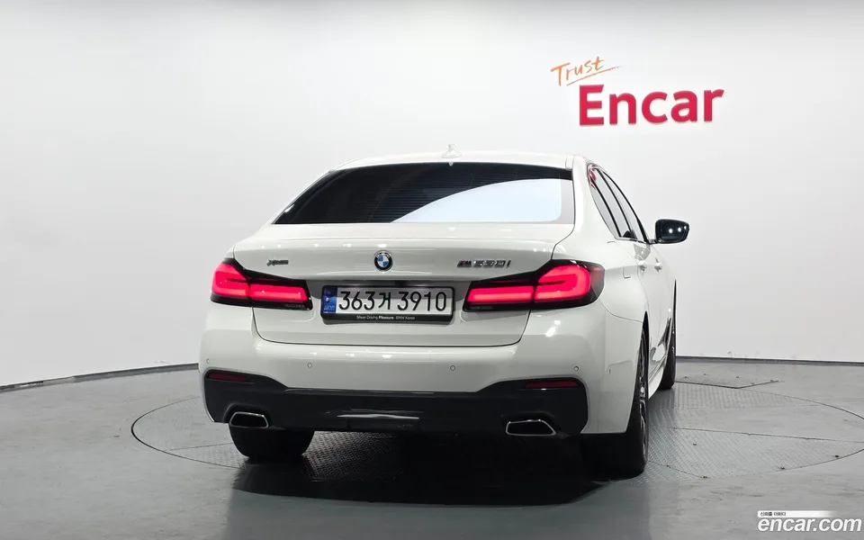 BMW 5 Series 530i M 2023 — thumbnail 4