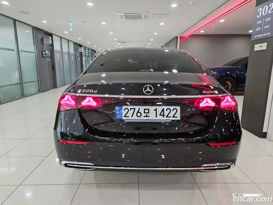 Mercedes-Benz E-Class E220d 4MATIC 2024 — thumbnail 4
