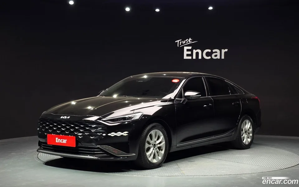 Kia K8 2.5 2WD 2022 — photo 1, buy with delivery to Moscow