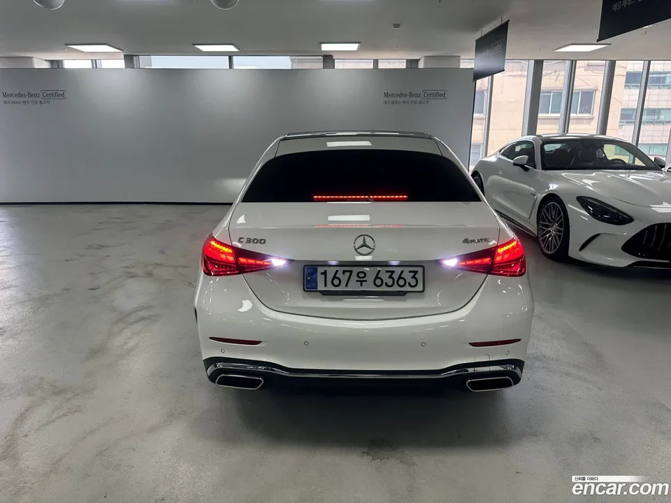 Mercedes-Benz C-Class C300 4MATIC 2022 — thumbnail 4