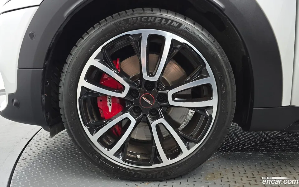 MINI Cooper S Countryman JCW 2023 — thumbnail 2