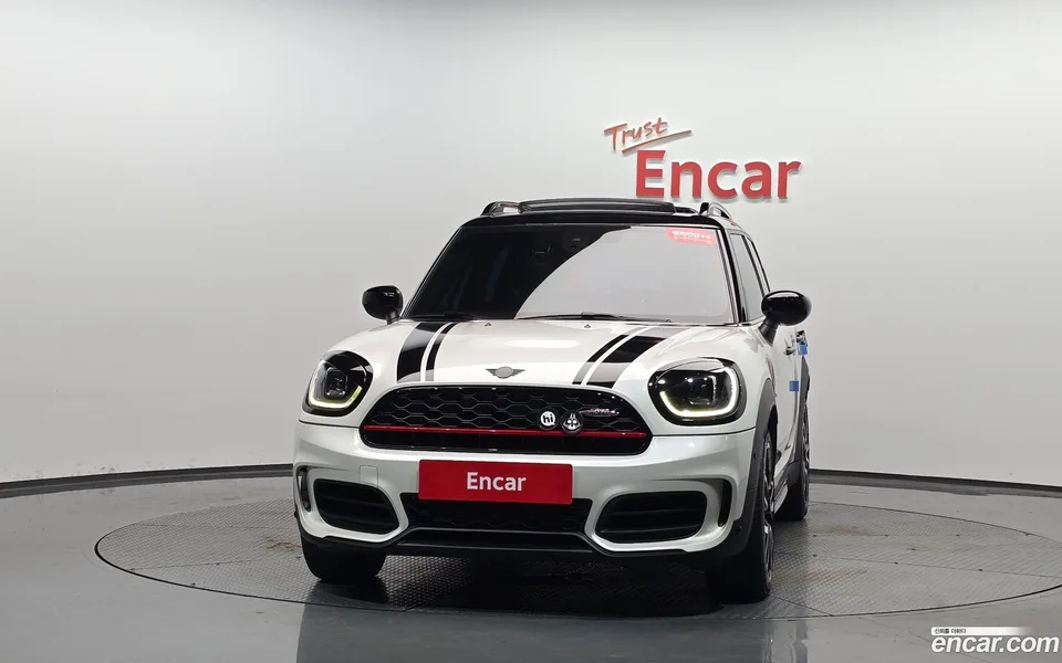 MINI Cooper S Countryman JCW 2023 — thumbnail 3