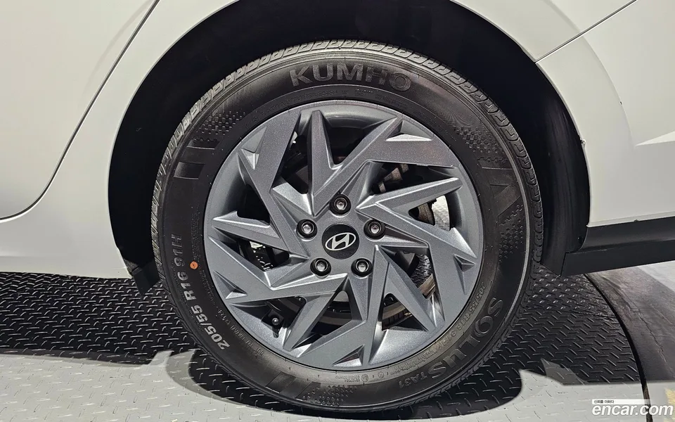 Hyundai Avante CN7 1.6 2024 — thumbnail 2