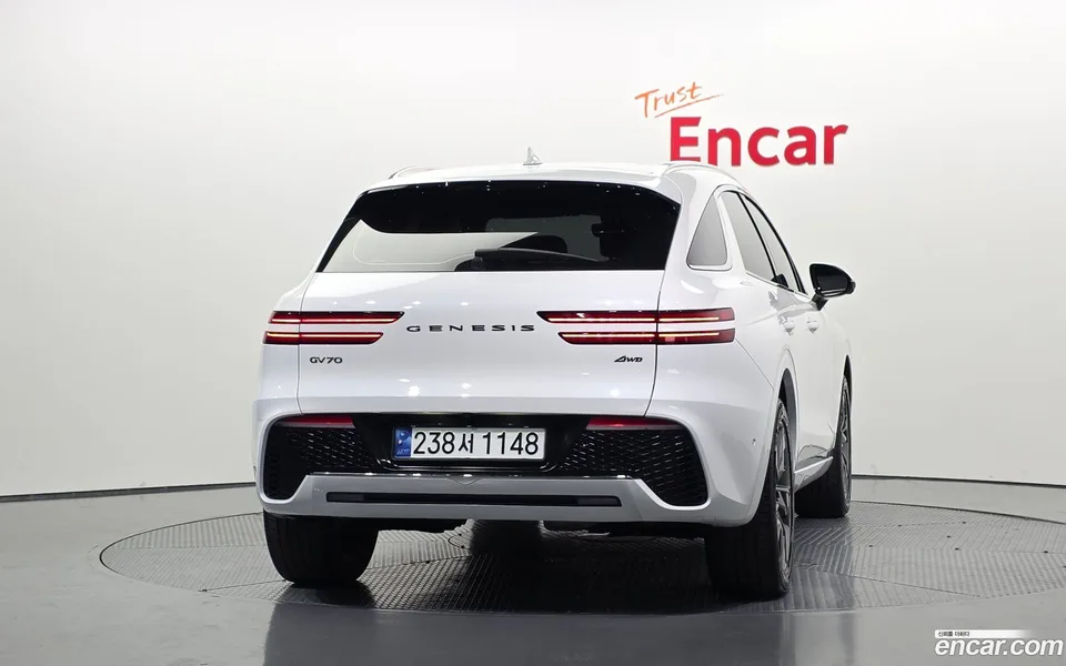 Genesis GV70 2.2 AWD 2022 — thumbnail 4