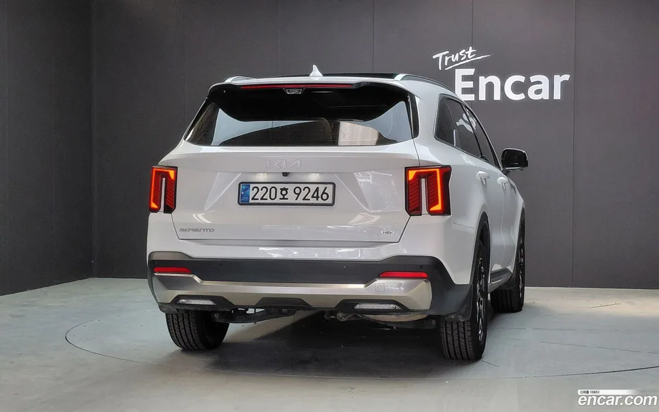 Kia Sorento HEV 1.6 2WD 2023 — thumbnail 4
