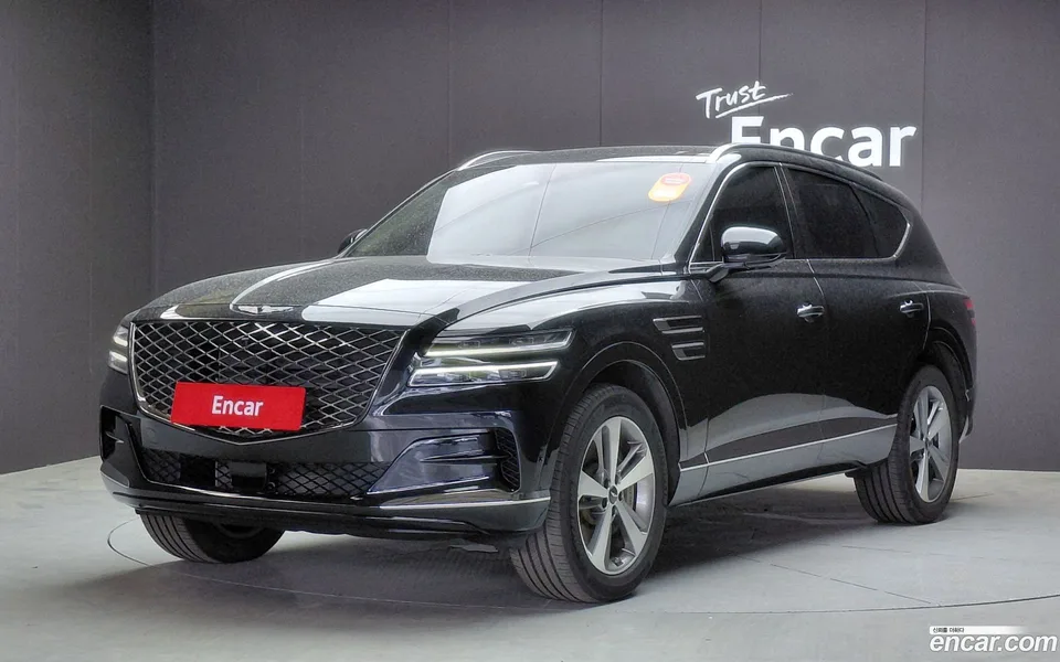 Genesis GV80 2.5T 2WD 2023 — photo 1, buy with delivery to Moscow