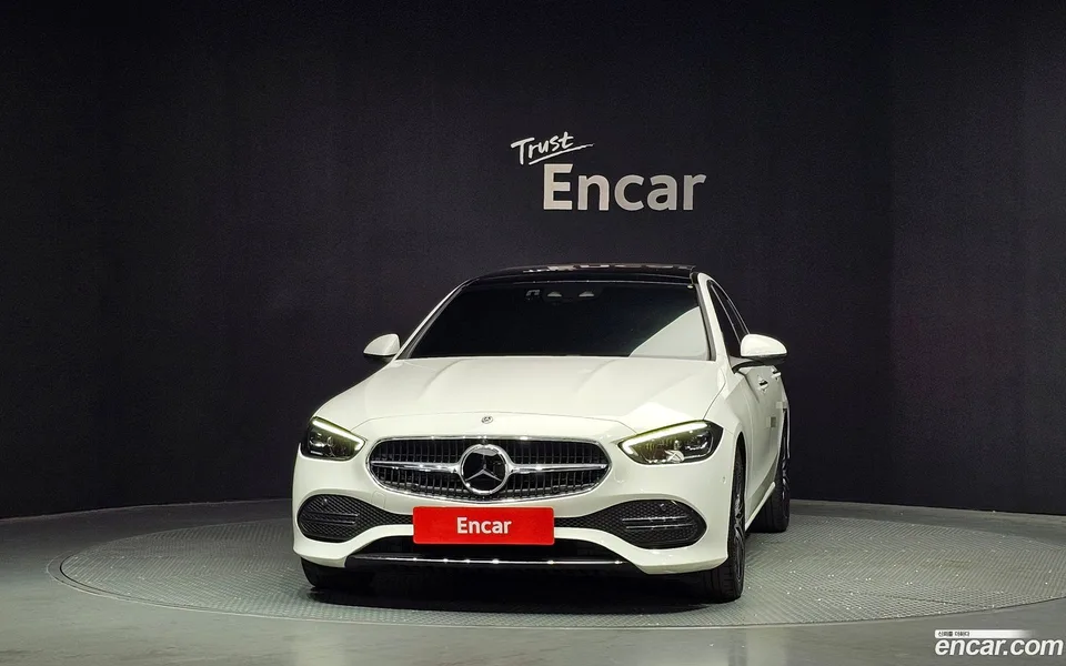 Mercedes-Benz C-Class C300 4MATIC 2024 — thumbnail 3