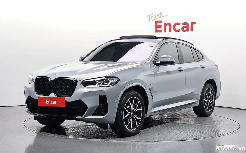 BMW X4 xDrive20i M 2024 — photo 1, buy with delivery to Moscow