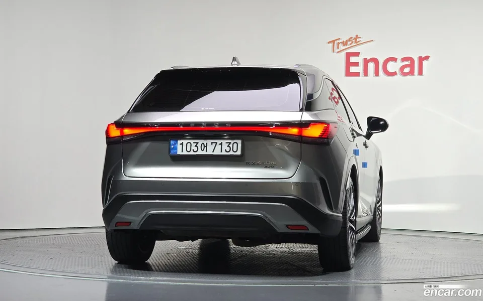 Lexus RX 450h+ 2024 — thumbnail 4