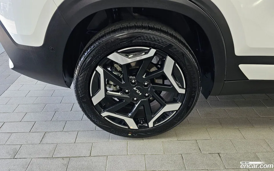 Kia Seltos 2.0 2WD 2025 — thumbnail 2