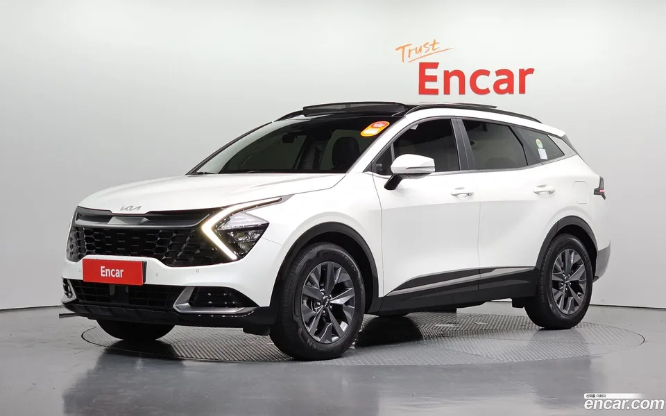 Kia Sportage 1.6 2WD 2022 — photo 1, buy with delivery to Moscow