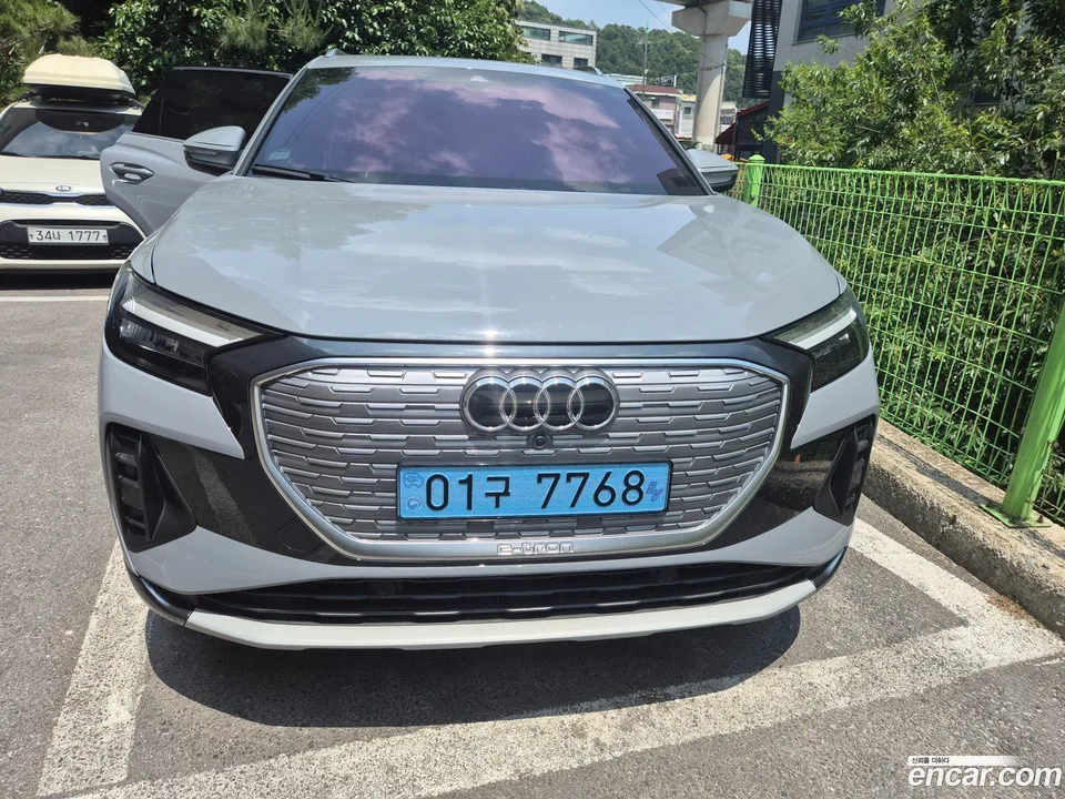 Audi Q4 e-tron 45 2025 — photo 1, buy with delivery to Moscow